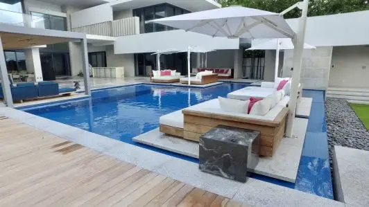 pool maintaince